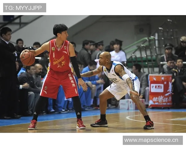 以控球后卫为核心的篮球战术创新与球队表现提升分析